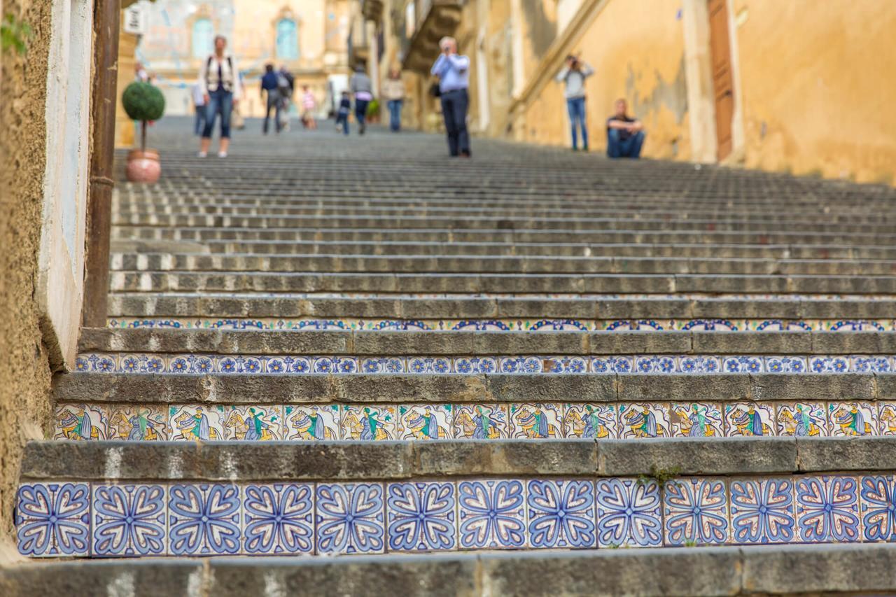 Affittacamere La Piazzetta Caltagirone Eksteriør billede
